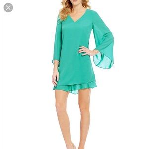 Cremieux Mia long sleeve flutter dress